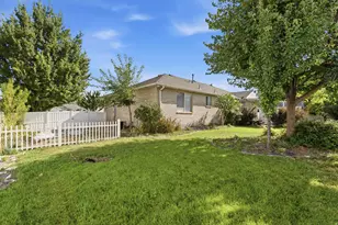 5371 W Fieldbury Cir S, West Valley, UT 84120 - Photo 44