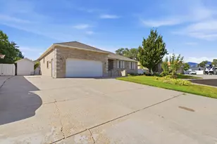 5371 W Fieldbury Cir S, West Valley, UT 84120 - Photo 2