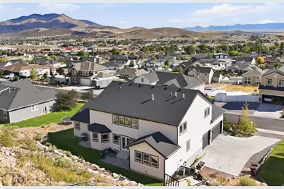 2417 E Patriot Dr, Eagle Mountain, UT 84005 - Photo 16