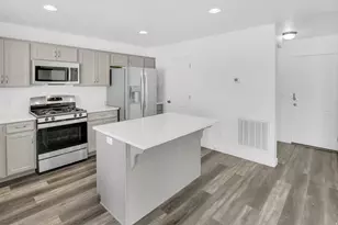 2064 W 3360 S, Syracuse, UT 84075 - Photo 8