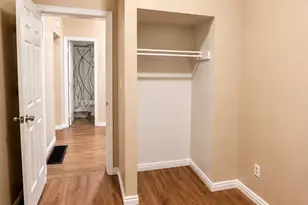579 E Cross St, Ogden, UT 84404 - Photo 8