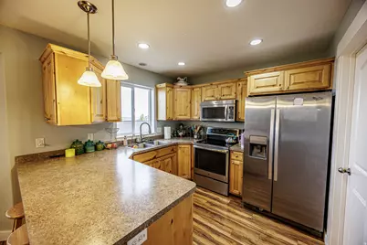 3892 E South Pass Cove, Eagle Mountain, UT 84005 - Photo 6