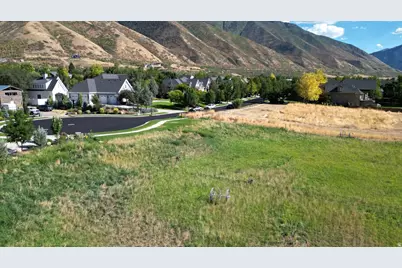 647 Vineyard Way #1, Mapleton, UT 84664 - Photo 4
