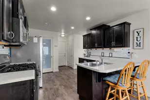 15046 S Gallant Dr, Bluffdale, UT 84065 - Photo 8