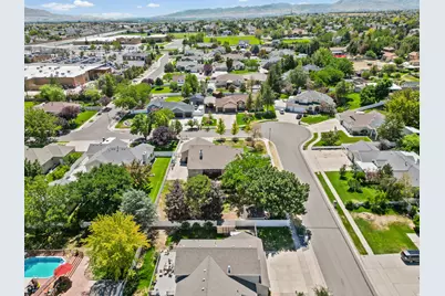 3762 W Elk Valley Ln S, South Jordan, UT 84095 - Photo 34