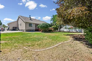 3762 W Elk Valley Ln S, South Jordan, UT 84095 - Photo 32