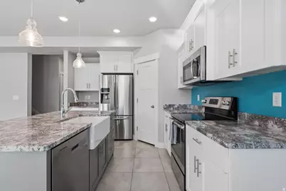 4470 Haven Creek Rd #26 C, West Haven, UT 84401 - Photo 12