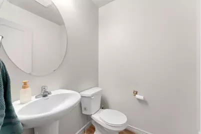 662 N 2560 E, Spanish Fork, UT 84660 - Photo 12