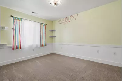 6952 W Hunter Dr, West Valley, UT 84128 - Photo 14
