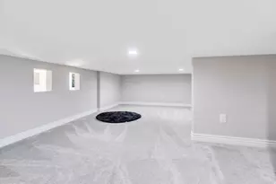 3661 N 2300 E, Layton, UT 84040 - Photo 54