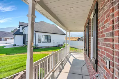 3661 N 2300 E, Layton, UT 84040 - Photo 76