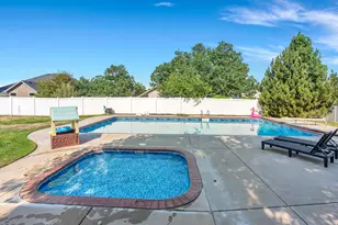 3661 N 2300 E, Layton, UT 84040 - Photo 6