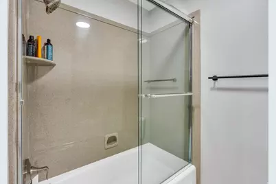 3661 N 2300 E, Layton, UT 84040 - Photo 32