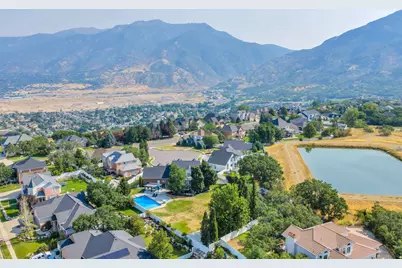 3661 N 2300 E, Layton, UT 84040 - Photo 88