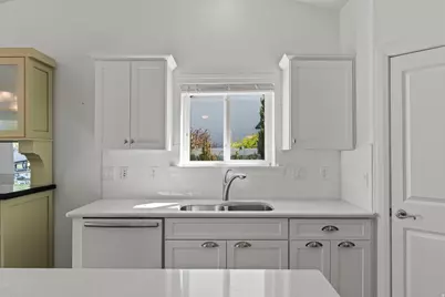855 W 1040 S, Logan, UT 84321 - Photo 8