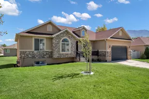 1394 W Sageberry Dr, Santaquin, UT 84655 - Photo 1