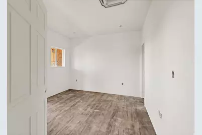 760 N Lauritzen, Hildale, UT 84784 - Photo 10