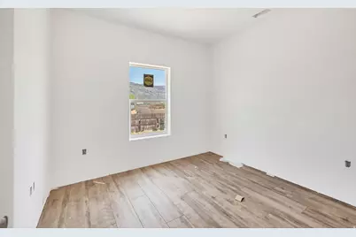 760 N Lauritzen, Hildale, UT 84784 - Photo 14