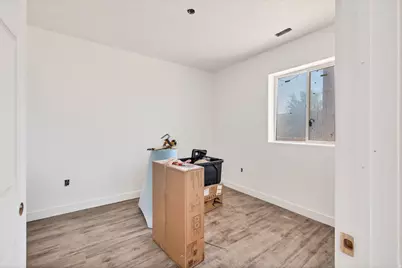 760 N Lauritzen, Hildale, UT 84784 - Photo 34