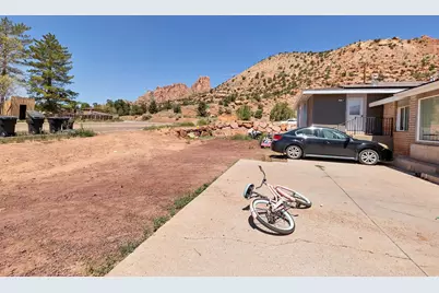 760 N Lauritzen, Hildale, UT 84784 - Photo 48