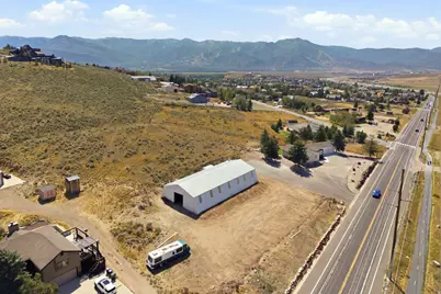 620 E Highland Dr, Park City, UT 84098 - Photo 2