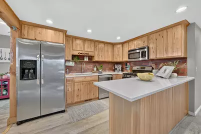 9728 S 1650 W, South Jordan, UT 84095 - Photo 6