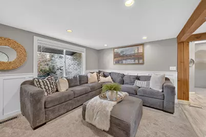 9728 S 1650 W, South Jordan, UT 84095 - Photo 4