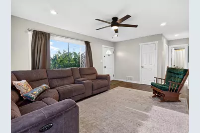 4452 S Jefferson Ave, South Ogden, UT 84403 - Photo 8