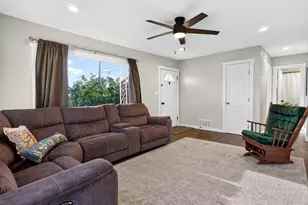 4452 S Jefferson Ave, South Ogden, UT 84403 - Photo 8