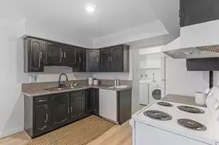 1879 W Homestead Farms Ln S, West Valley, UT 84119 - Photo 4