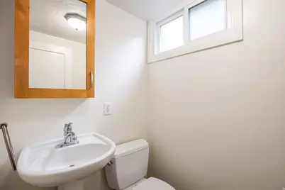 2030 E 900 S, Salt Lake City, UT 84108 - Photo 22