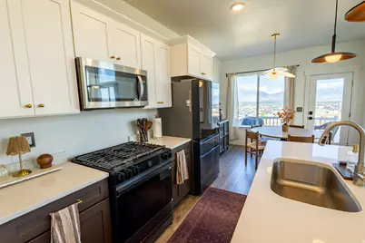 2672 N Blue Dawn Ln, Saratoga Springs, UT 84045 - Photo 8