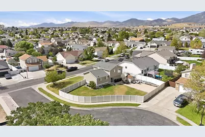 6104 W Castle Park Ln, West Jordan, UT 84084 - Photo 30