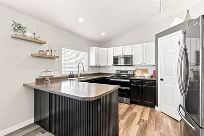 6104 W Castle Park Ln, West Jordan, UT 84084 - Photo 4