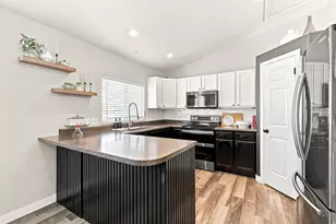 6104 W Castle Park Ln, West Jordan, UT 84084 - Photo 4