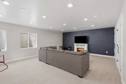 1422 E Lowe Peak Dr, Eagle Mountain, UT 84005 - Photo 22