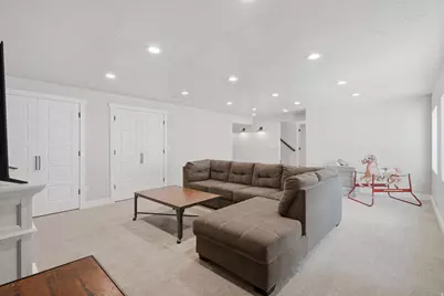1422 E Lowe Peak Dr, Eagle Mountain, UT 84005 - Photo 24