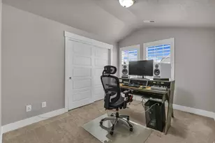 10562 S Sturgeon Dr, South Jordan, UT 84009 - Photo 18