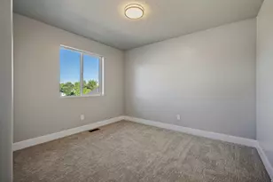 1110 Liberty Cottage Ct, Ogden, UT 84404 - Photo 20