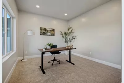 1110 Liberty Cottage Ct, Ogden, UT 84404 - Photo 2