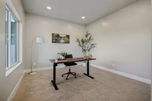 1110 Liberty Cottage Ct, Ogden, UT 84404 - Photo 2