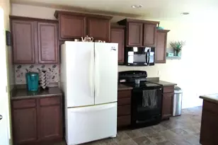 1624 N Hollyhock Cir W, Farmington, UT 84025 - Photo 6
