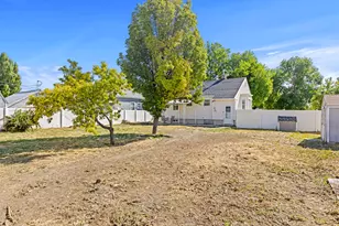 474 S Tremont St, Tremonton, UT 84337 - Photo 24