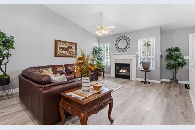 984 N 400 W #B, American Fork, UT 84003 - Photo 6