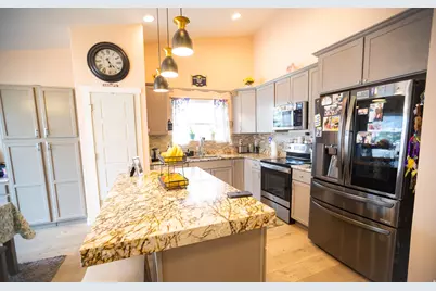 1428 N 3500 W, Provo, UT 84601 - Photo 6