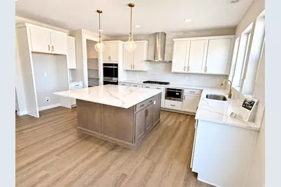 3539 E 1000 S #203, Spanish Fork, UT 84660 - Photo 2