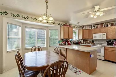 1124 S 925 W, Woods Cross, UT 84087 - Photo 14