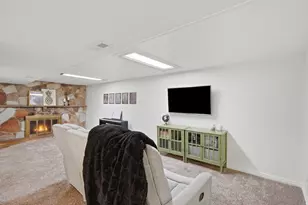 410 E 9120 S, Sandy, UT 84070 - Photo 28