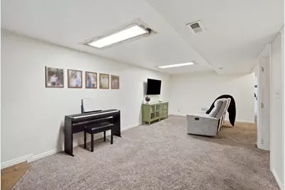 410 E 9120 S, Sandy, UT 84070 - Photo 26