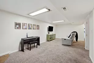 410 E 9120 S, Sandy, UT 84070 - Photo 26
